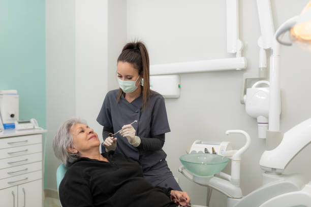 Best Weekend Emergency Dentist in Coopertown, TN